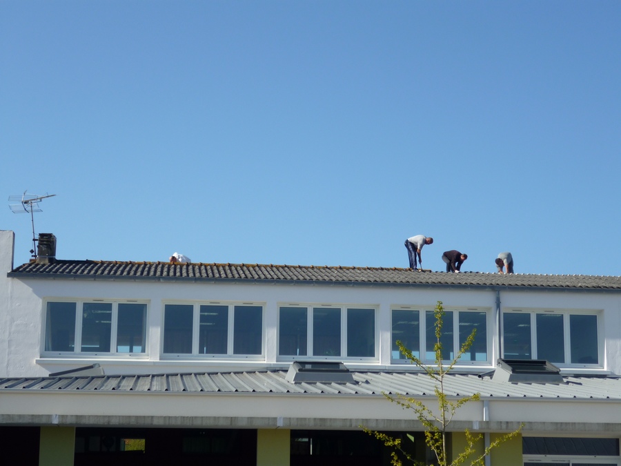 Poste de panneaux photovoltaïques
